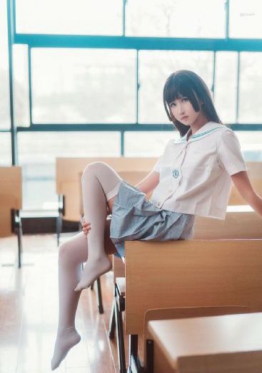奇怪的邻居